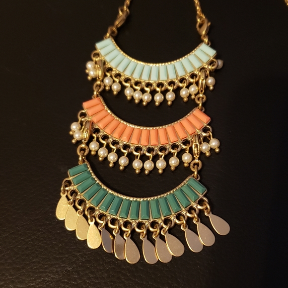 Reversible Fiesta Gold Necklace Premier Designs - Picture 7 of 9